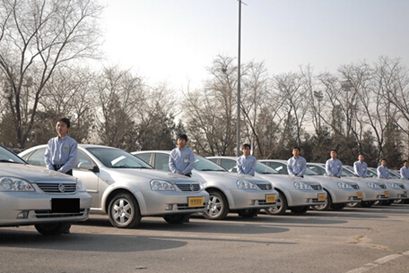 成都雙流機(jī)場(chǎng)租車公司